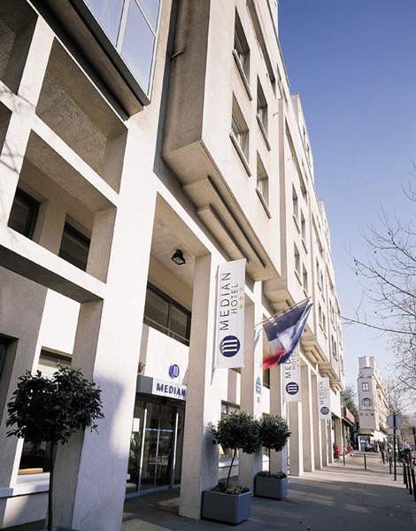 Median Porte De Versailles Parijs